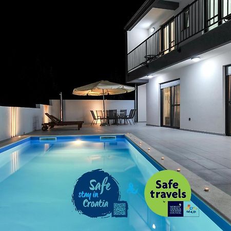 Villa Lily Zadarvillas Привлака Екстериор снимка